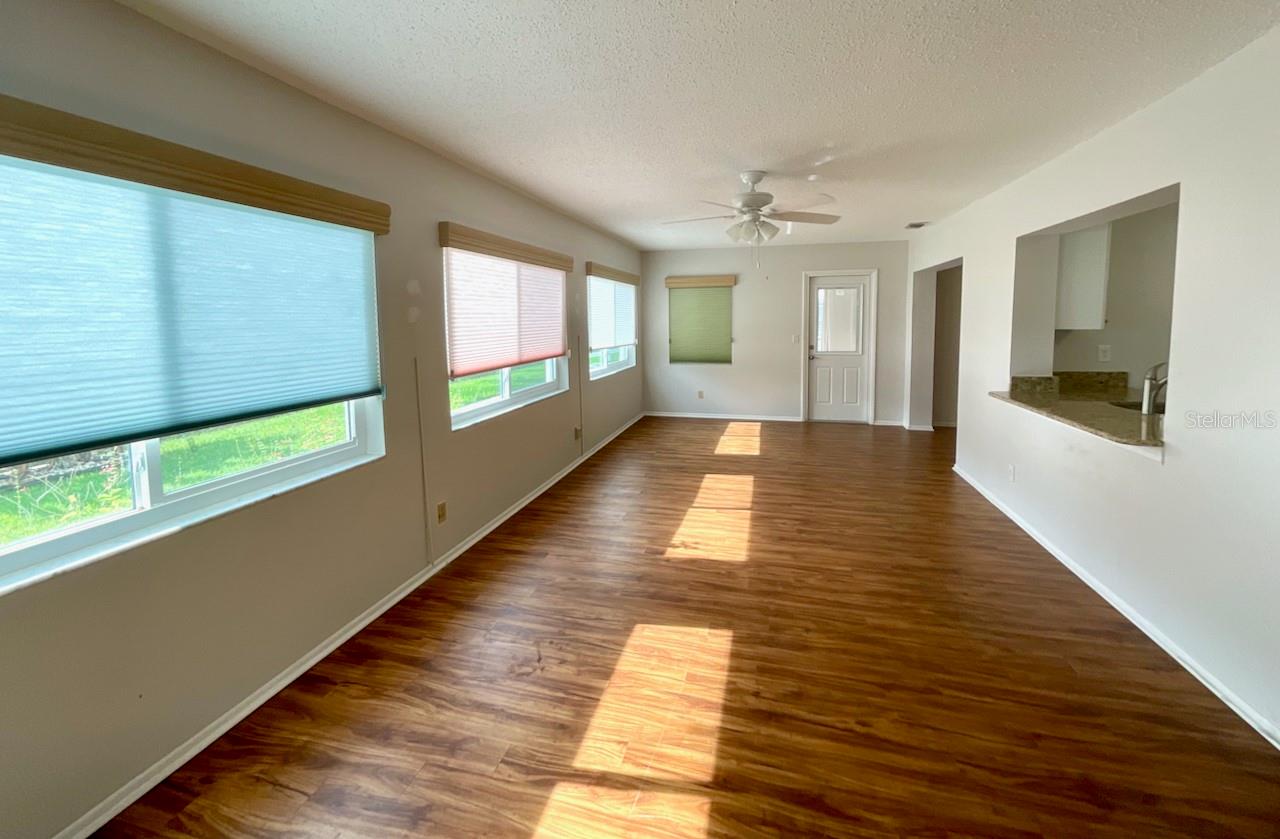 Image 19 of 43 For 9843 34th Way N 4