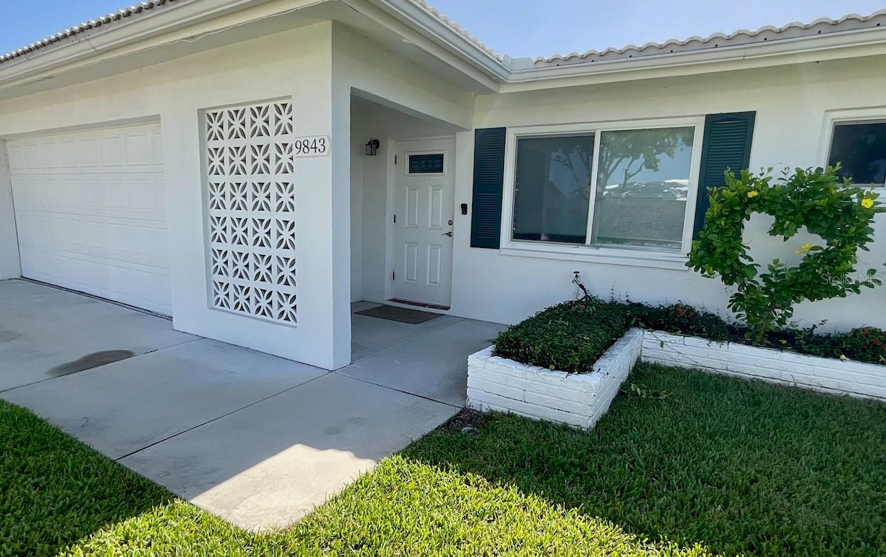 Image 2 of 43 For 9843 34th Way N 4