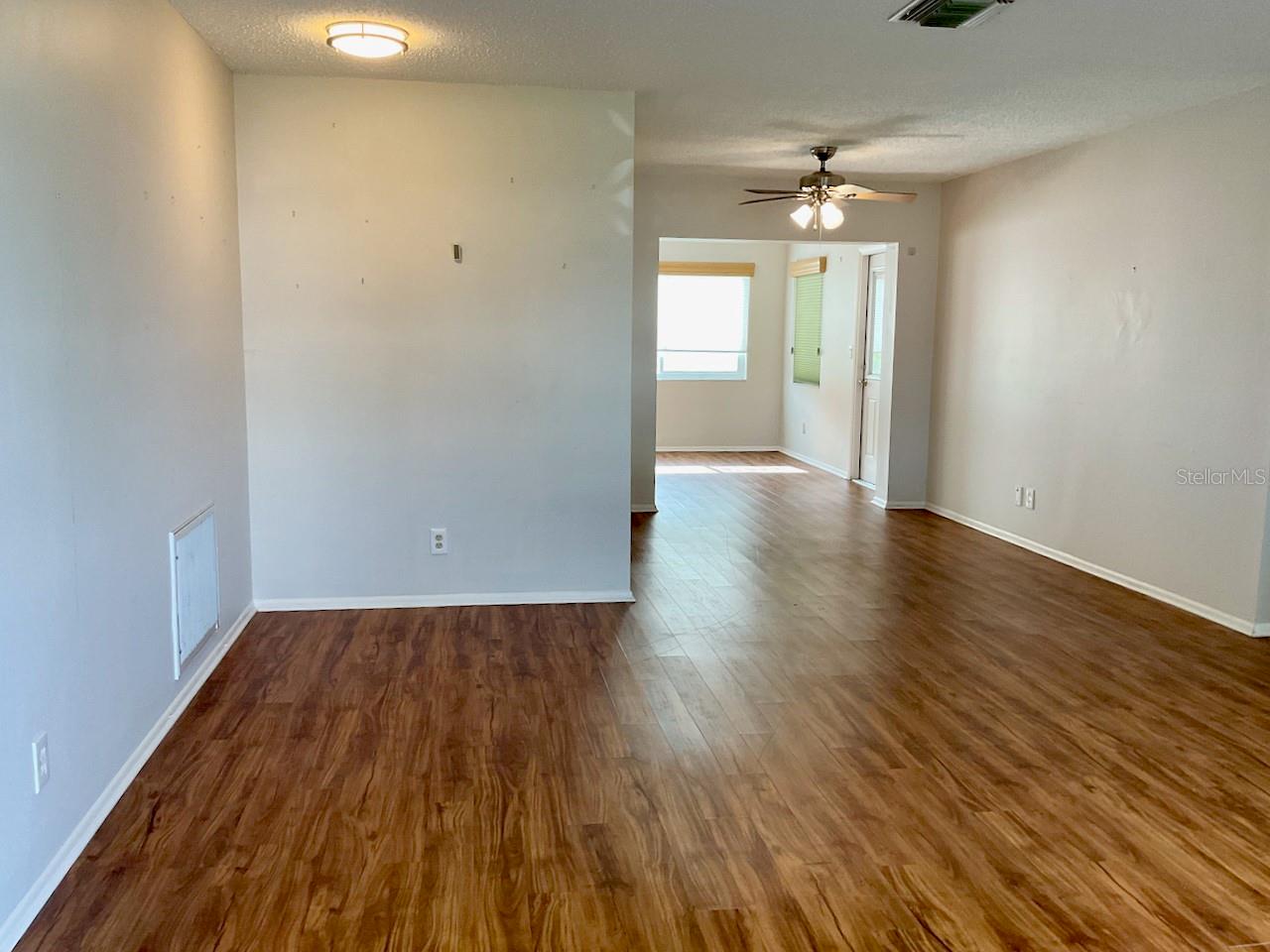 Image 3 of 43 For 9843 34th Way N 4