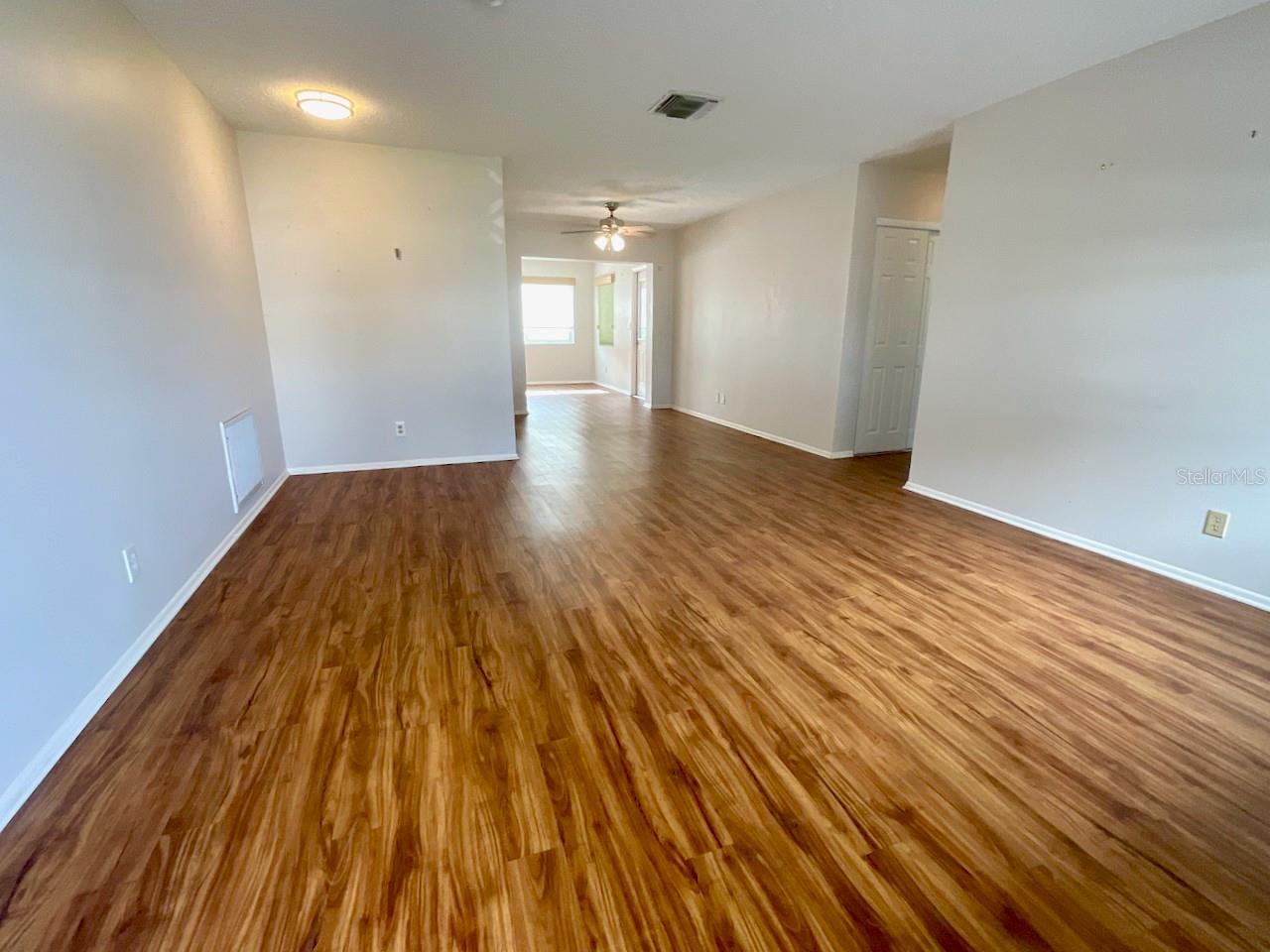 Image 4 of 43 For 9843 34th Way N 4