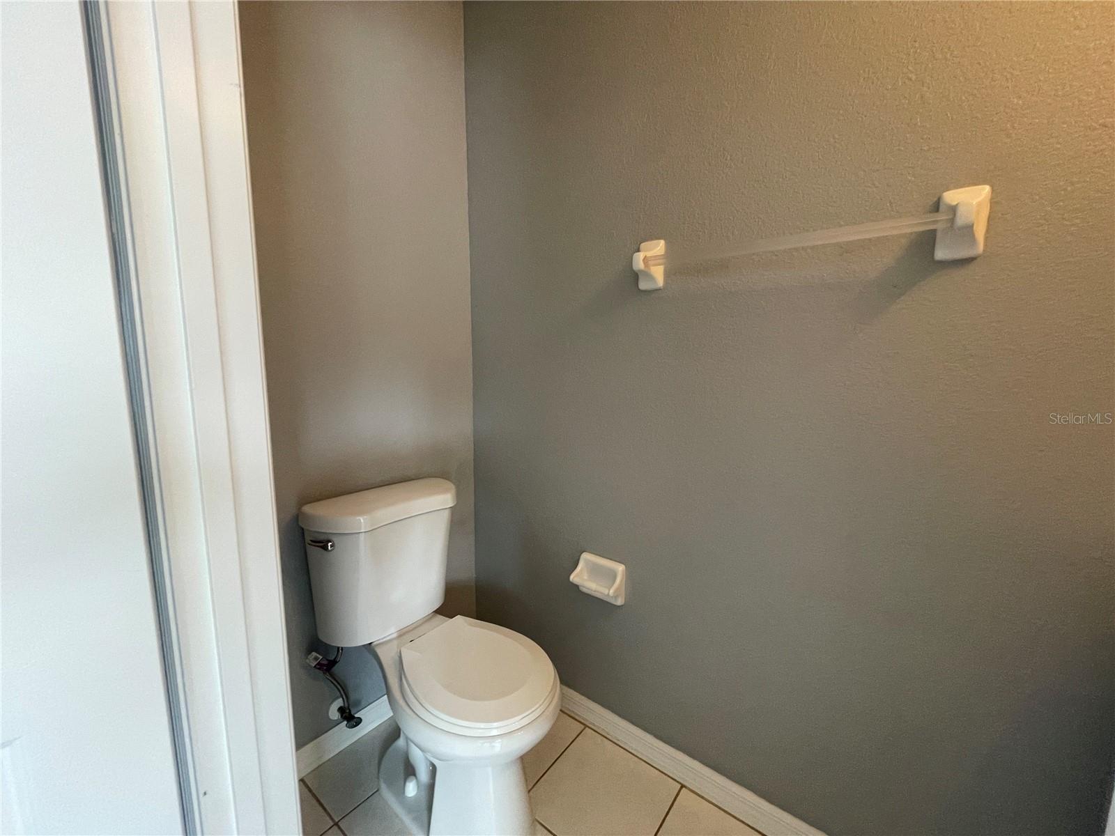 Image 18 of 22 For 13543 Embassy Park Ct