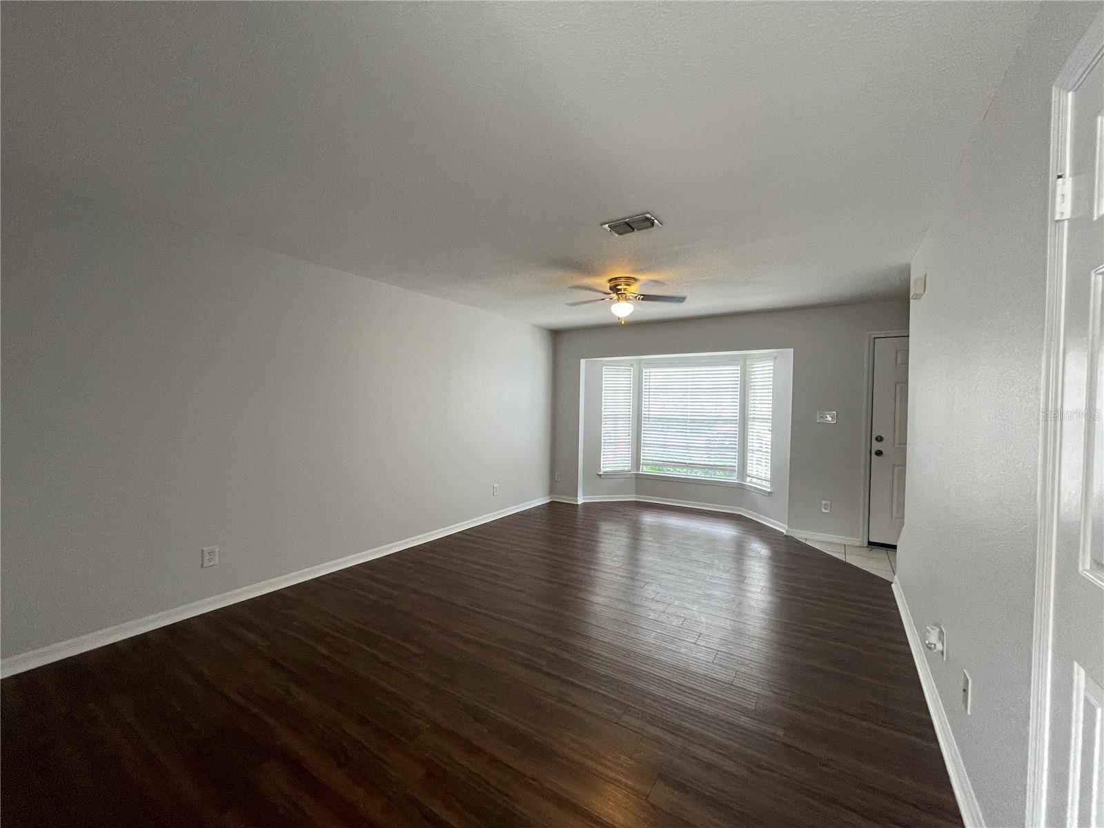 Image 4 of 22 For 13543 Embassy Park Ct