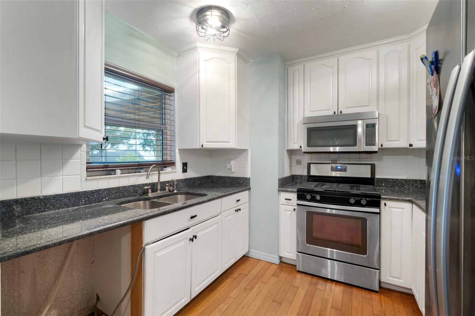 Image 32 of 61 For 5924 16th Lane Ne