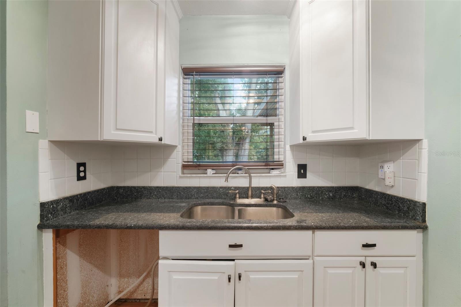 Image 35 of 61 For 5924 16th Lane Ne