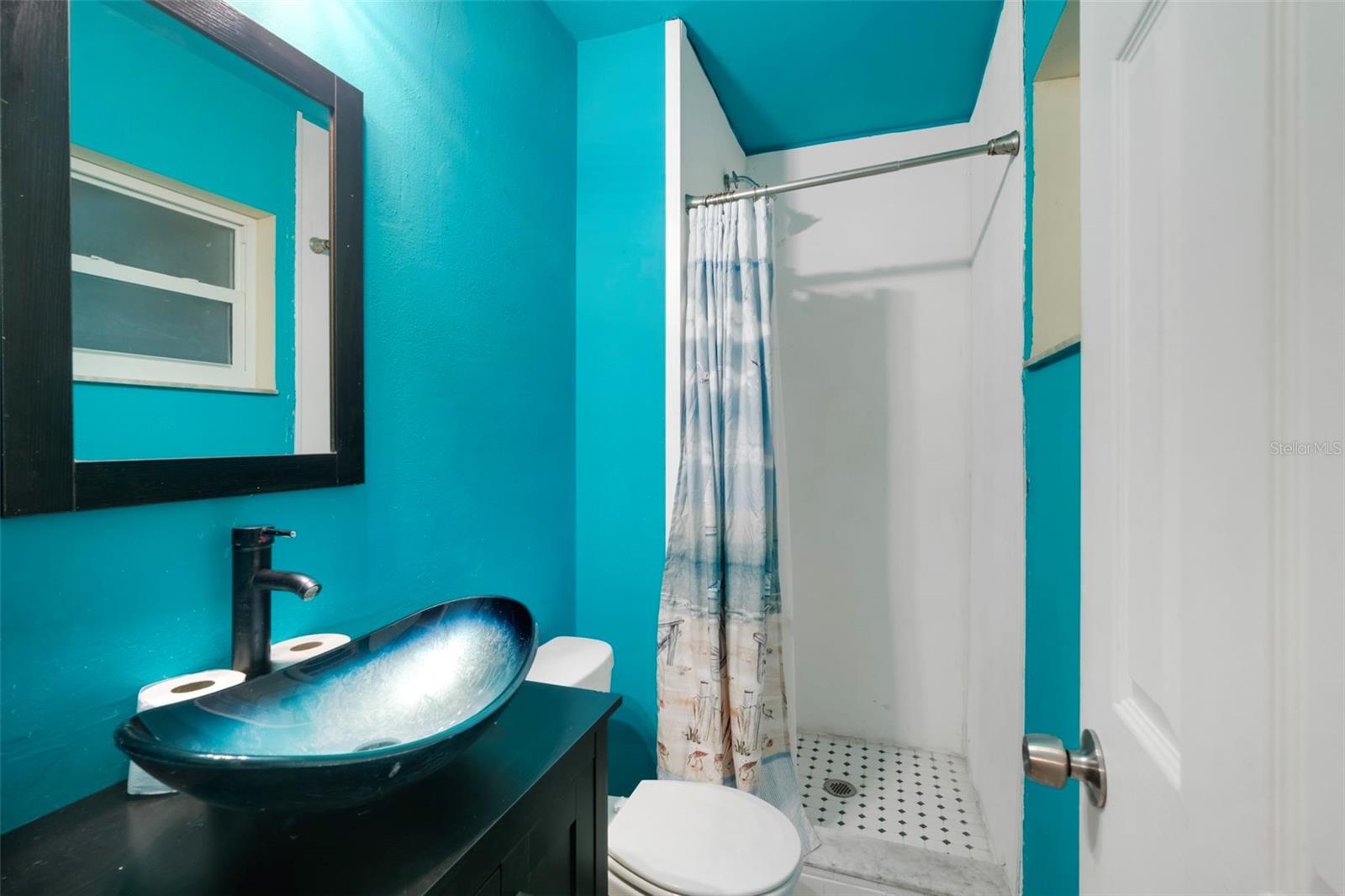 Image 44 of 61 For 5924 16th Lane Ne