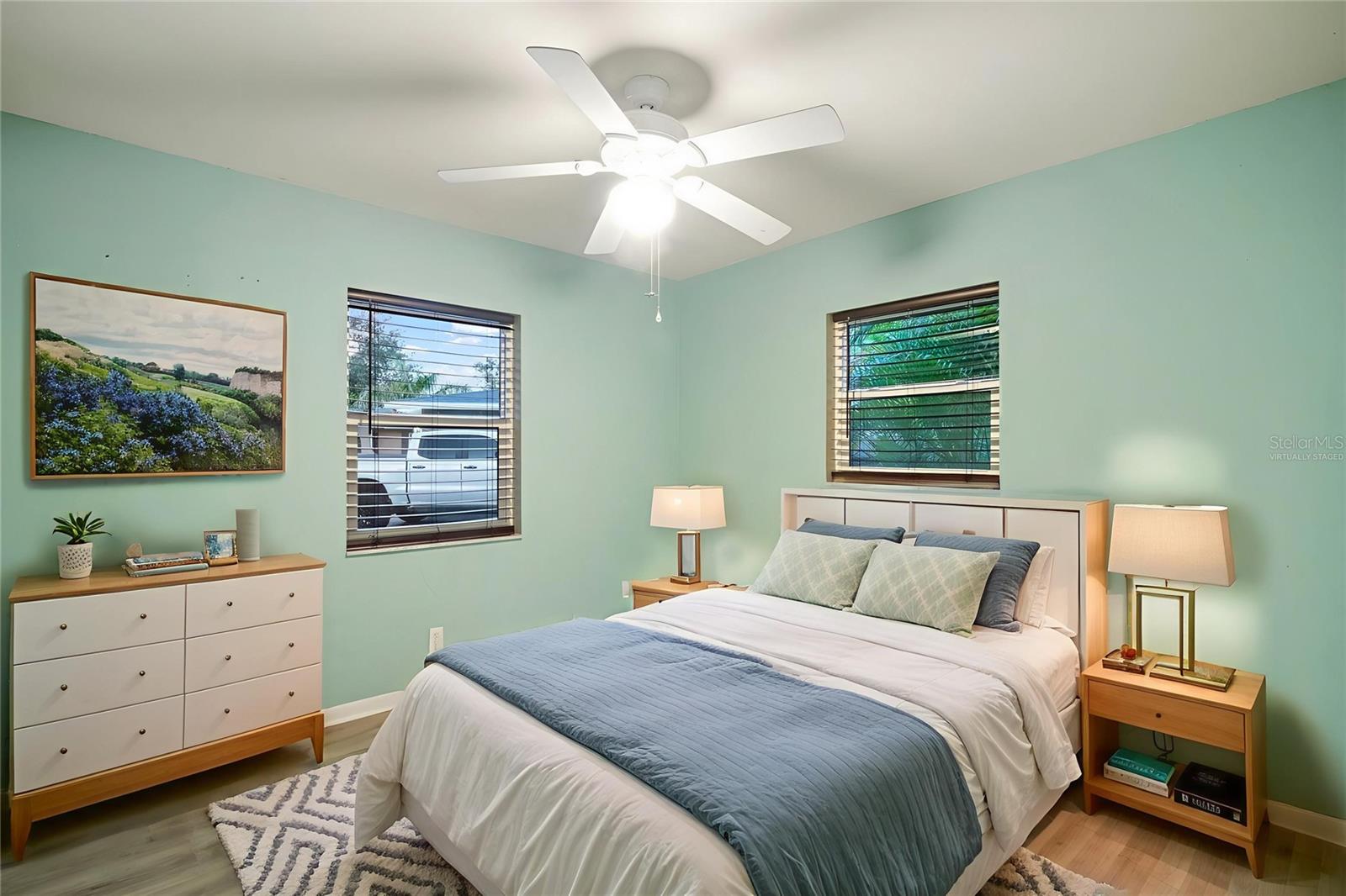 Image 6 of 61 For 5924 16th Lane Ne