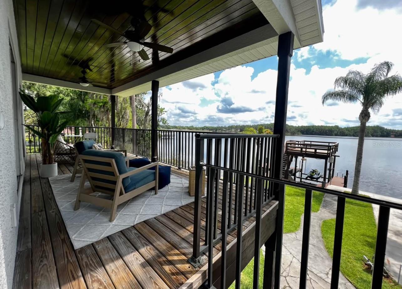Listing photo id 10 for 2743 Land O Lakes Boulevard