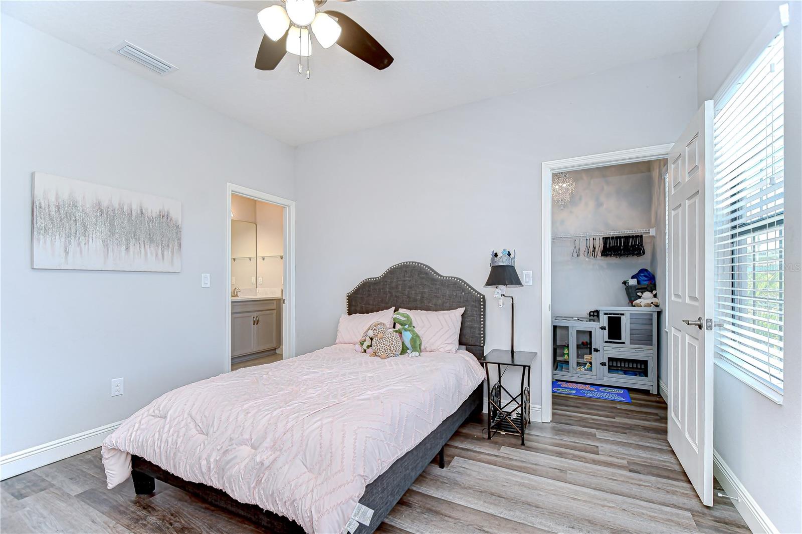 Image 34 of 49 For 11350 Hawks Fern Drive