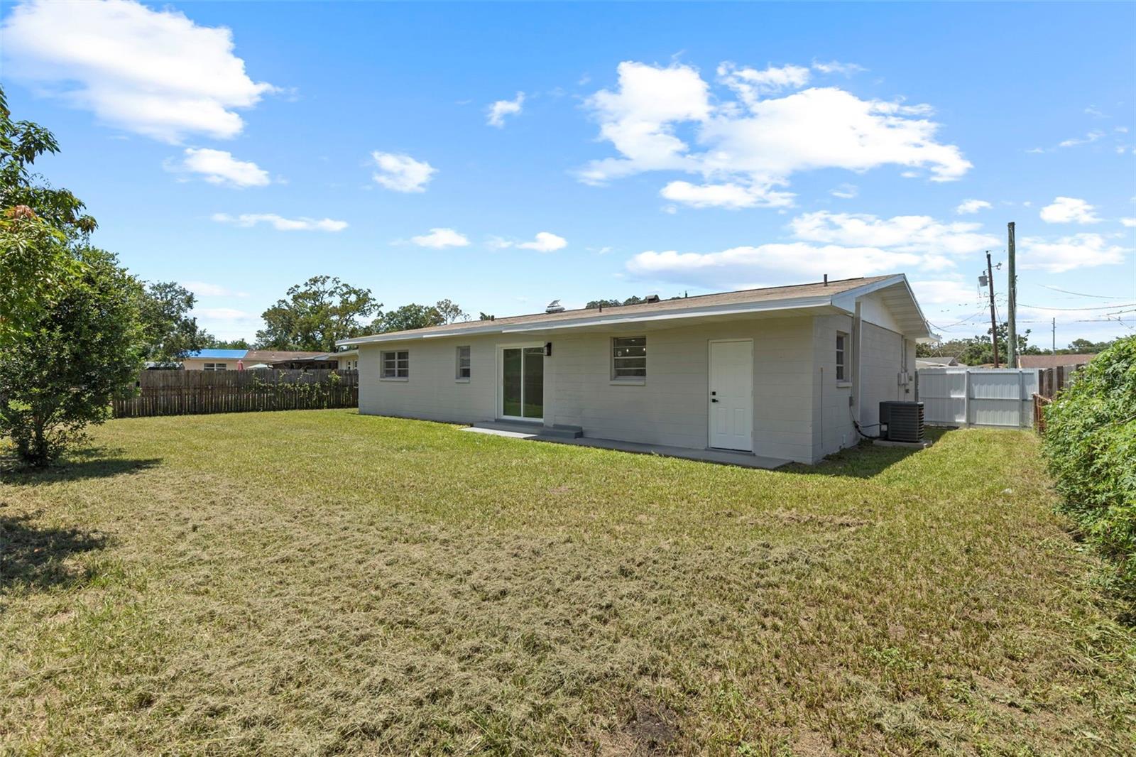 Listing photo id 34 for 1905 Meridel Avenue
