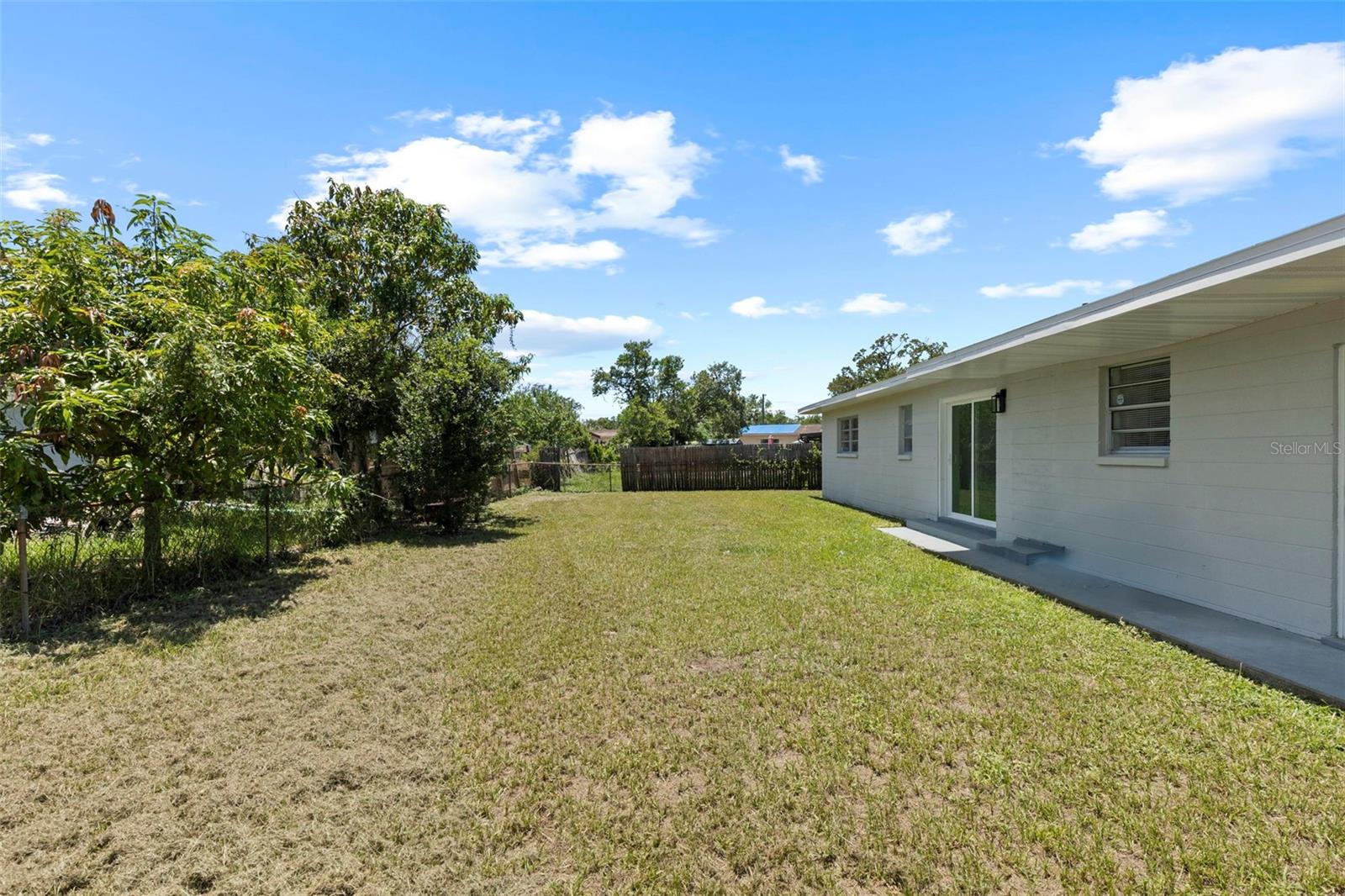 Listing photo id 35 for 1905 Meridel Avenue