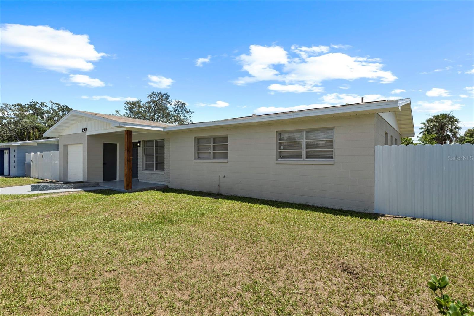 Listing photo id 5 for 1905 Meridel Avenue