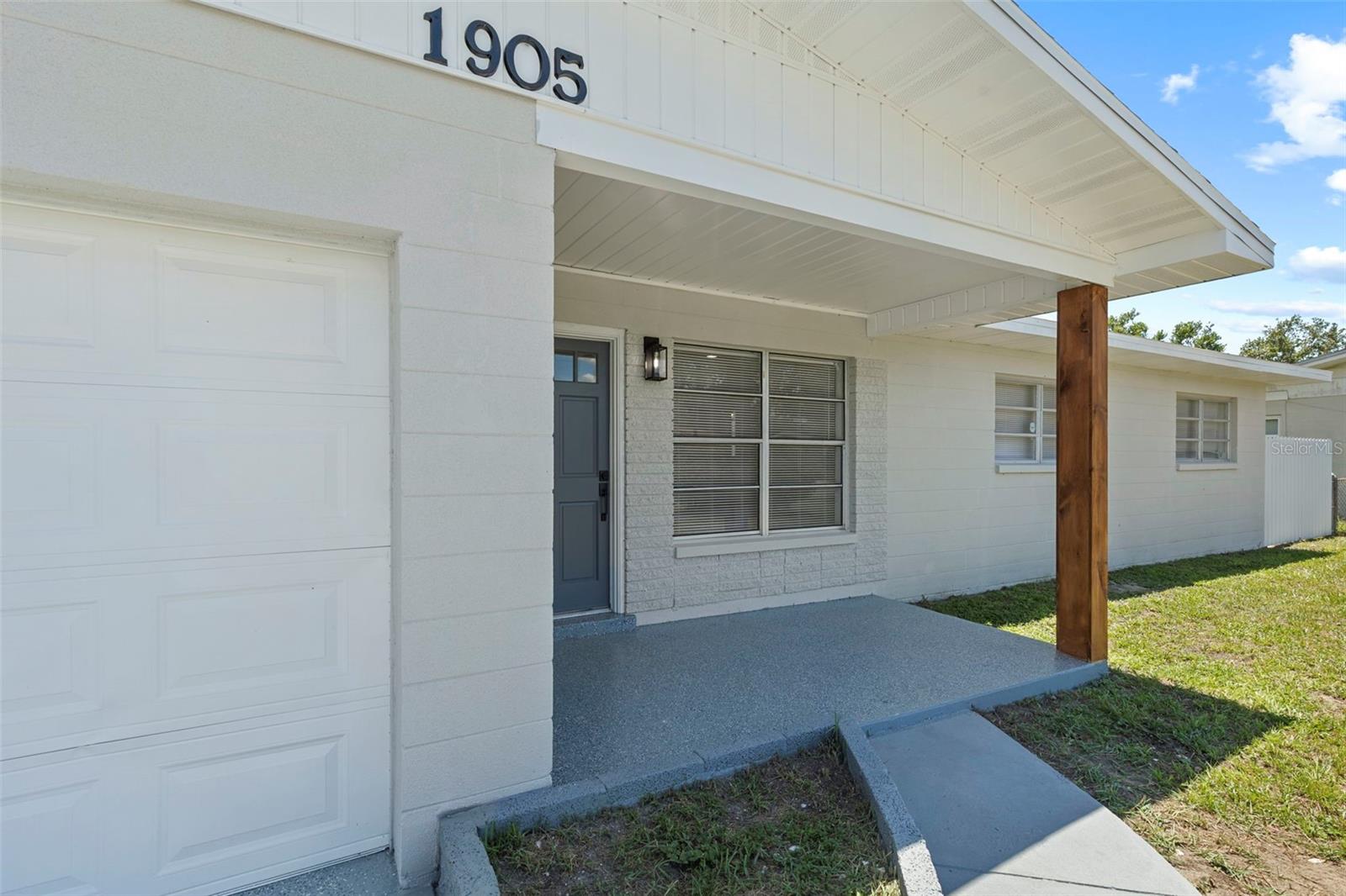 Listing photo id 7 for 1905 Meridel Avenue