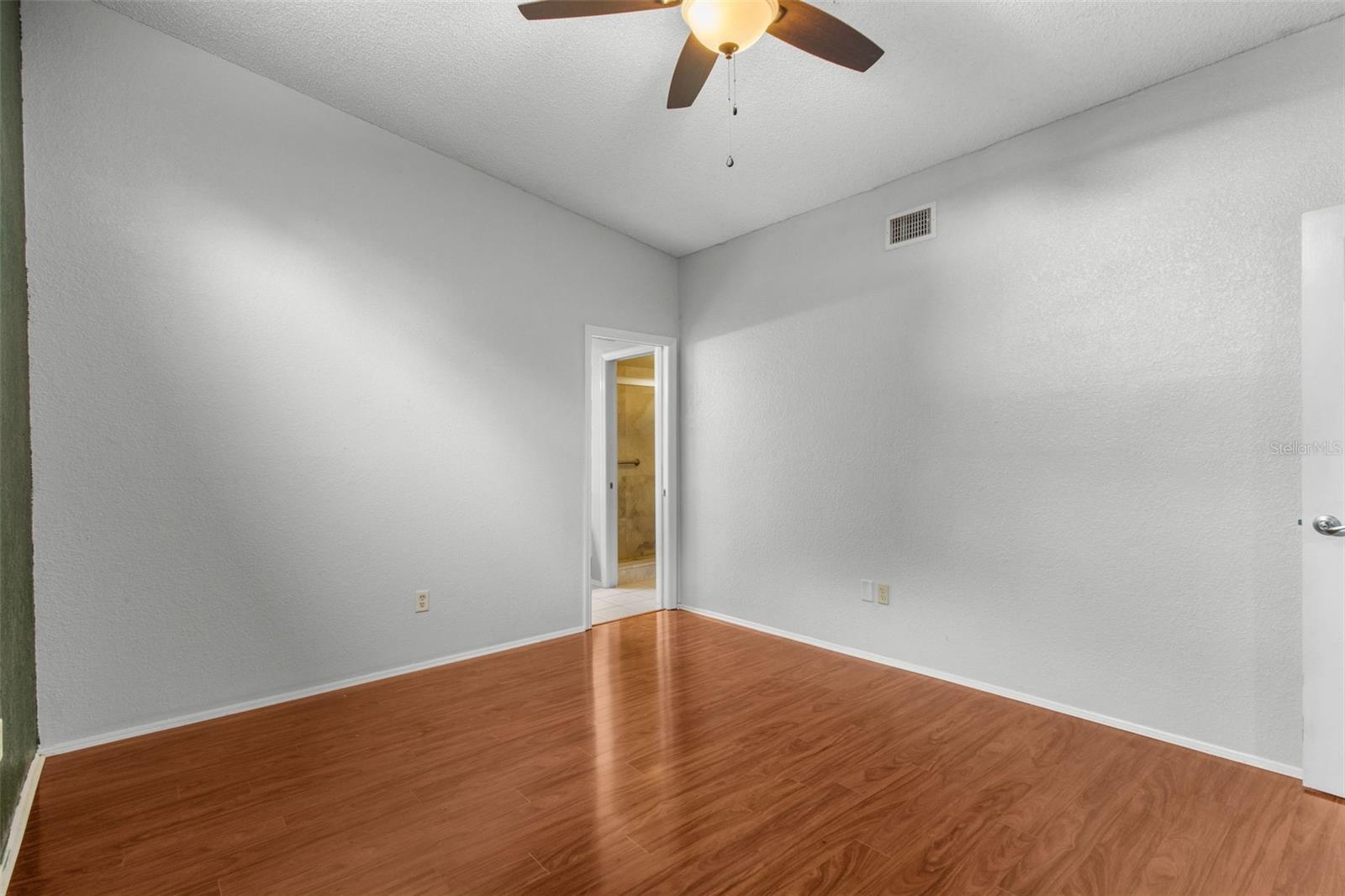 Image 17 of 58 For 6304 92nd Place N 2806