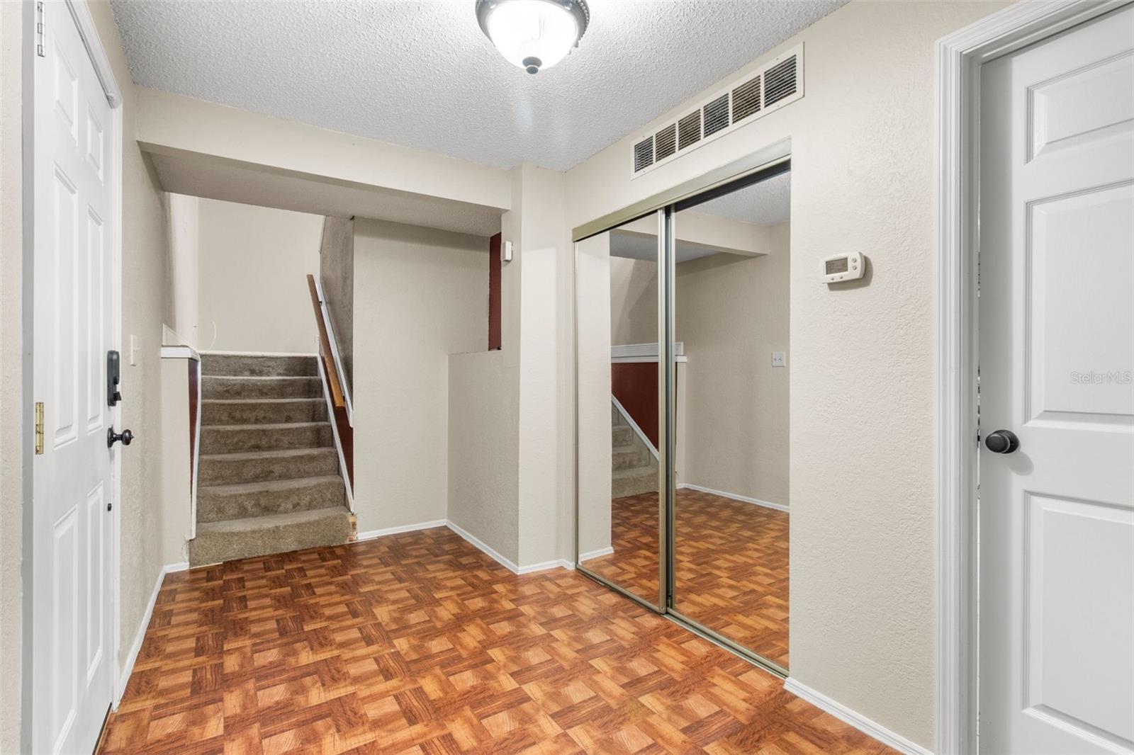 Image 5 of 58 For 6304 92nd Place N 2806