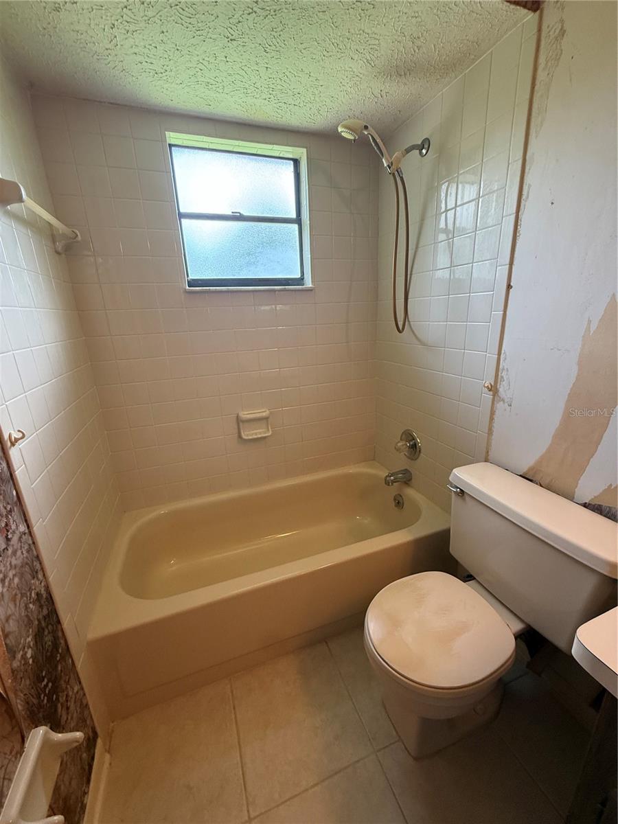 Image 18 of 47 For 4606 Cantor Drive