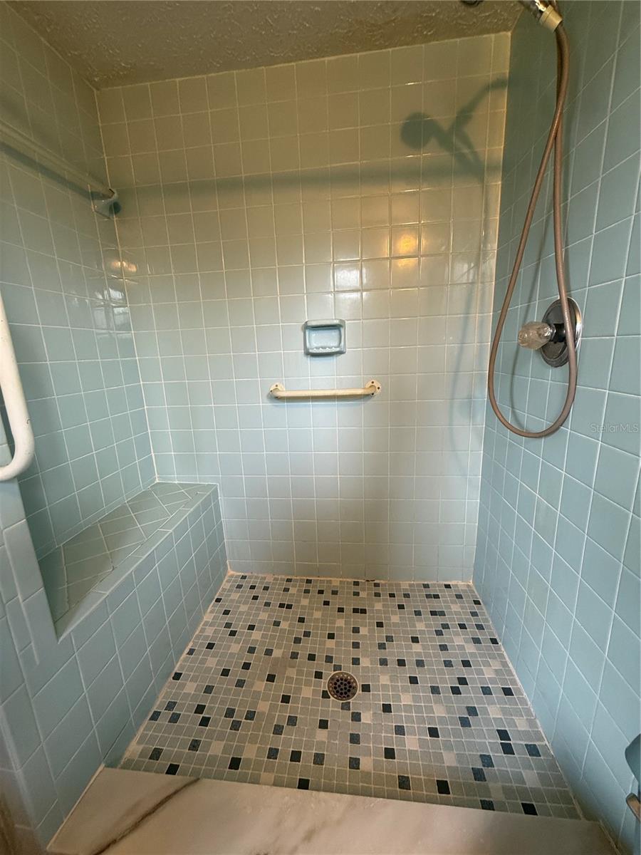 Image 25 of 47 For 4606 Cantor Drive