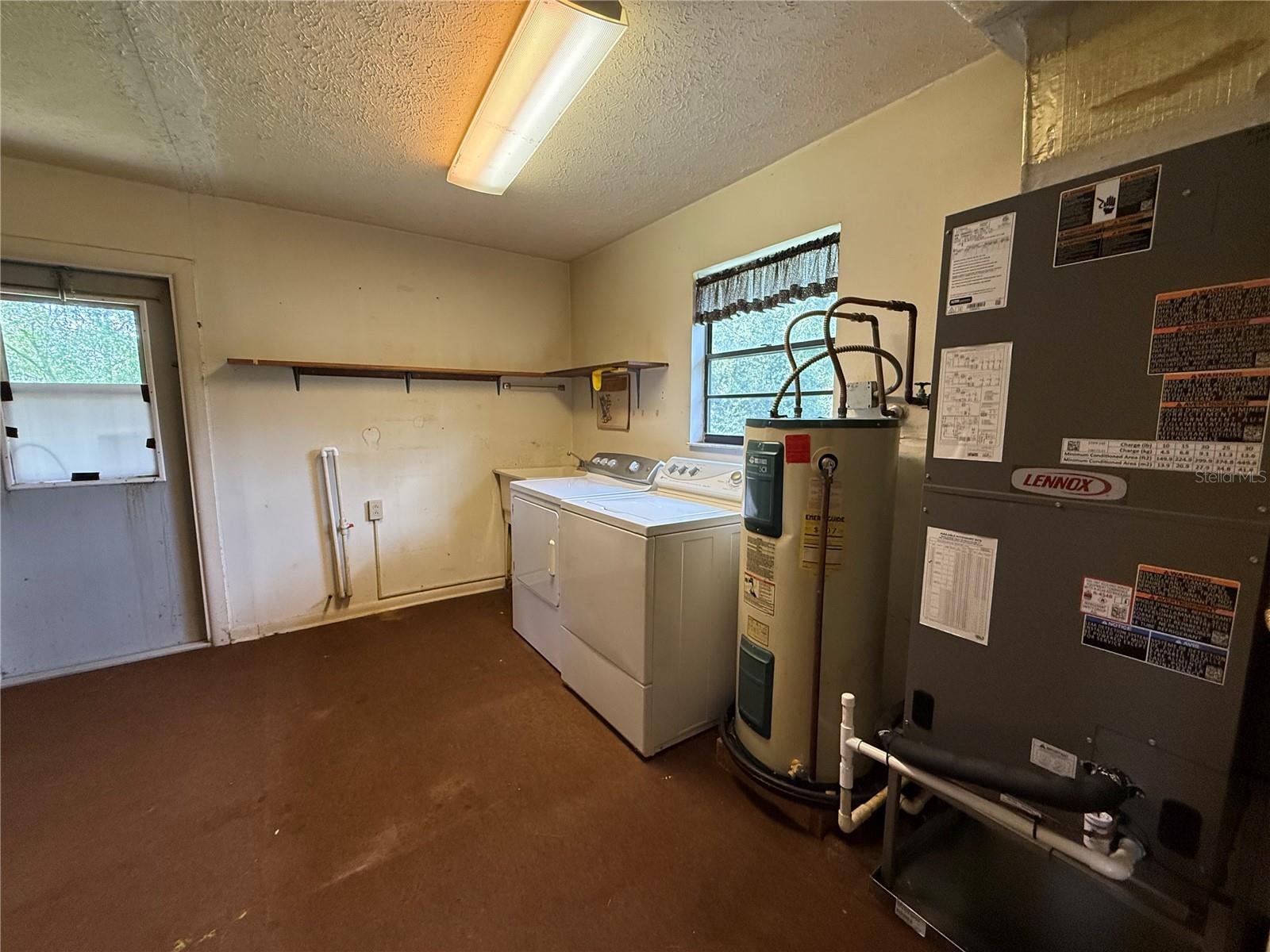 Image 31 of 47 For 4606 Cantor Drive