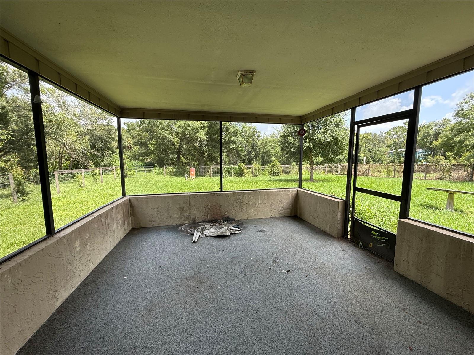 Image 36 of 47 For 4606 Cantor Drive