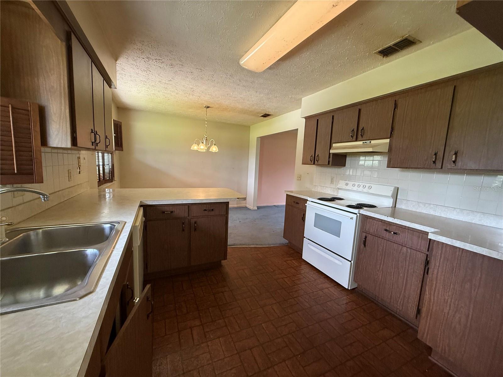 Image 7 of 47 For 4606 Cantor Drive