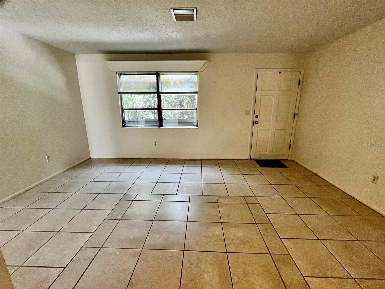 Image 10 of 20 For 15701 Waverly Street 2