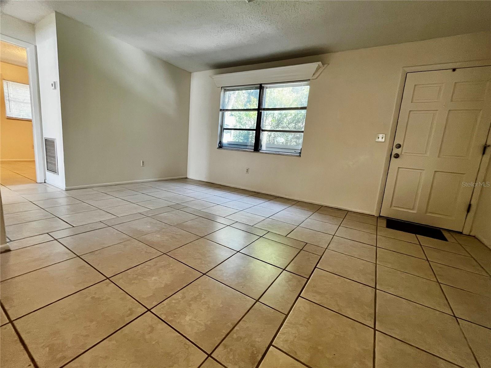 Image 9 of 20 For 15701 Waverly Street 2