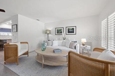 Image 14 of 79 For 1124 35th Avenue Ne