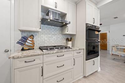 Image 24 of 79 For 1124 35th Avenue Ne