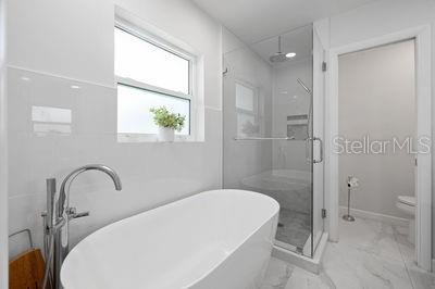 Image 38 of 79 For 1124 35th Avenue Ne