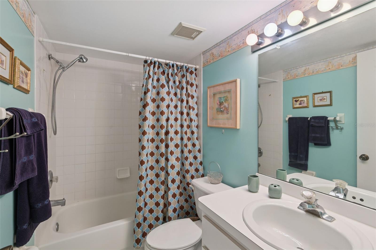 Image 12 of 25 For 2595 Cyprus Drive 4-219 Aka