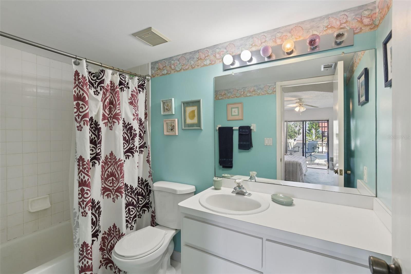Image 18 of 25 For 2595 Cyprus Drive 4-219 Aka