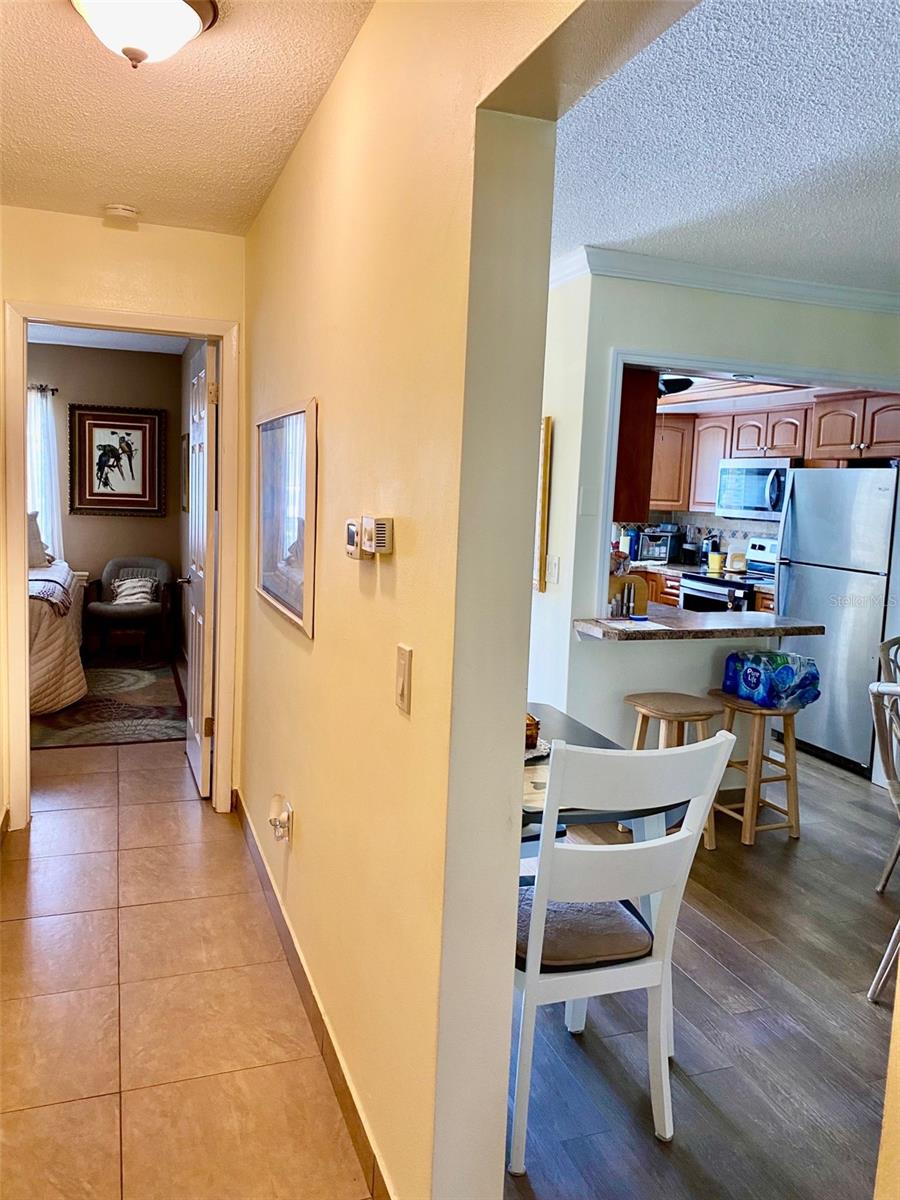 Image 20 of 26 For 1664 Lake Avenue 5