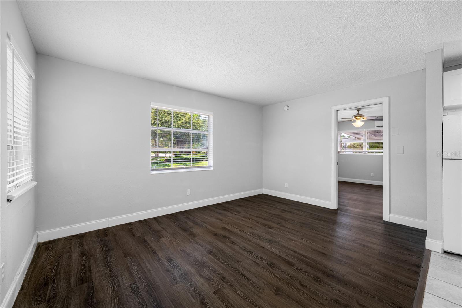 Image 5 of 13 For 1200 Beach Drive Ne 8