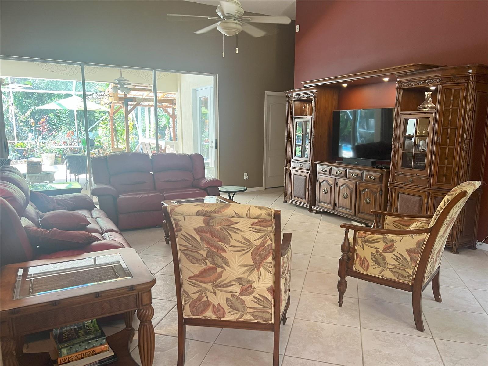 Image 10 of 92 For 1748 Winding Ridge Circle Se