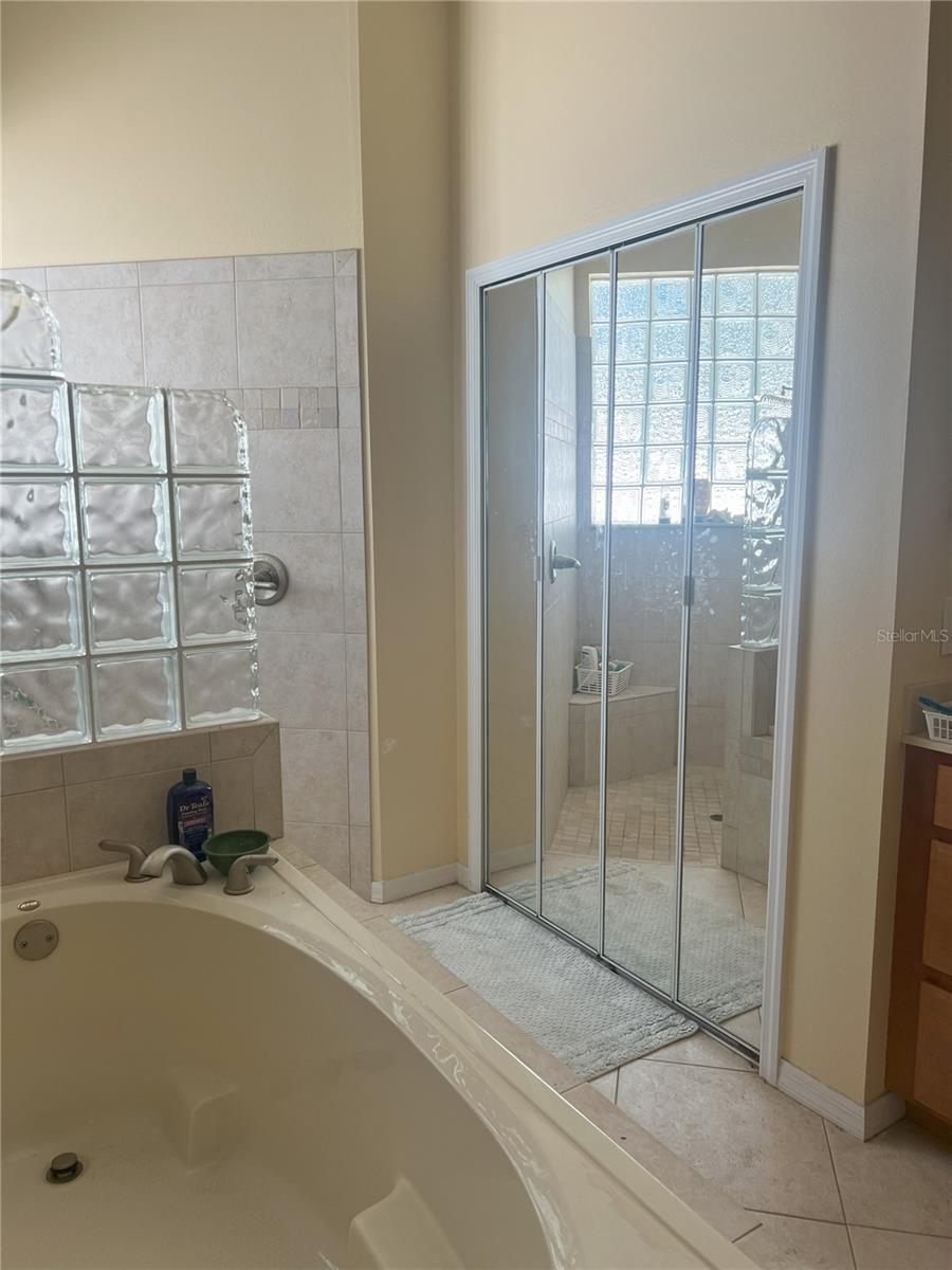 Image 36 of 92 For 1748 Winding Ridge Circle Se