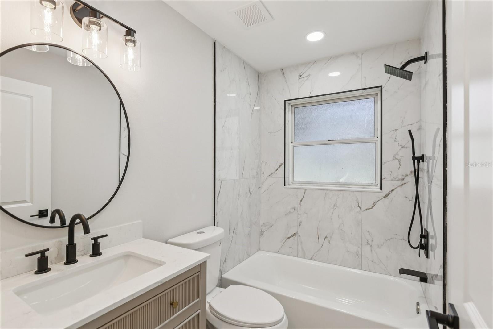 Image 23 of 36 For 2233 Terrace Drive N