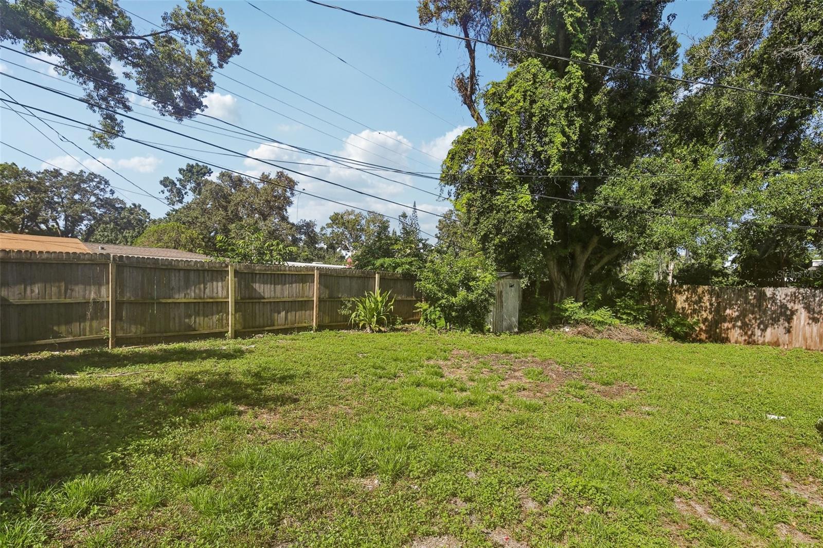 Image 32 of 36 For 2233 Terrace Drive N