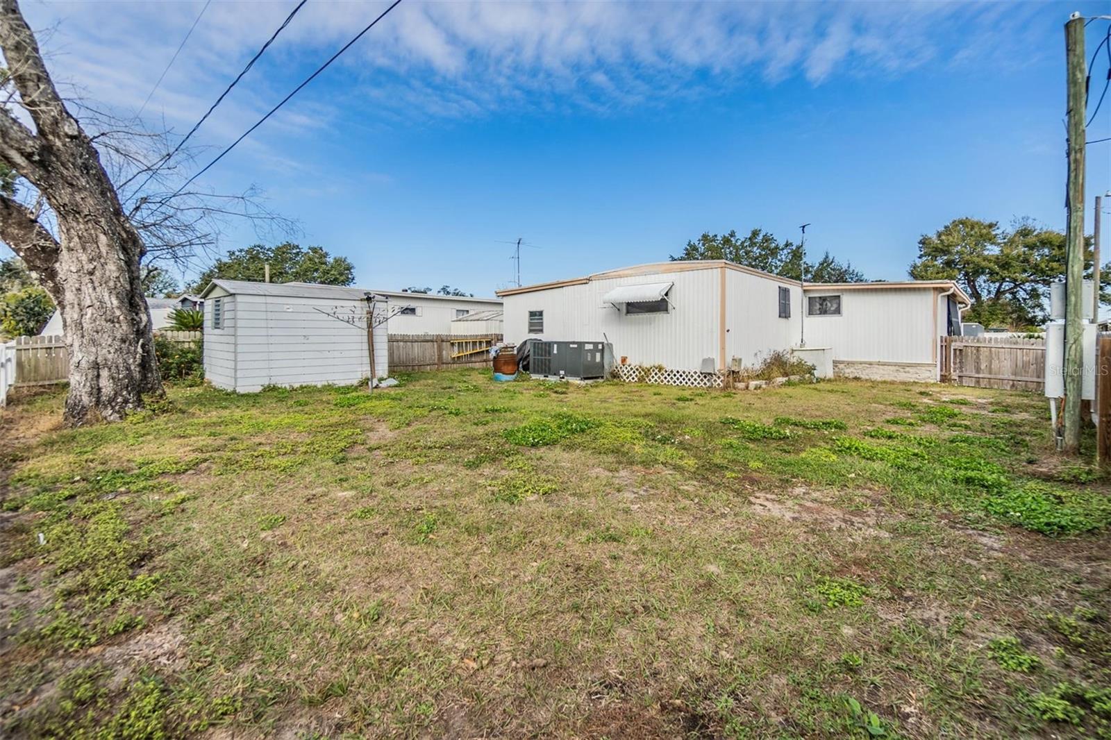 Image 19 of 29 For 5646 Ashen Ave