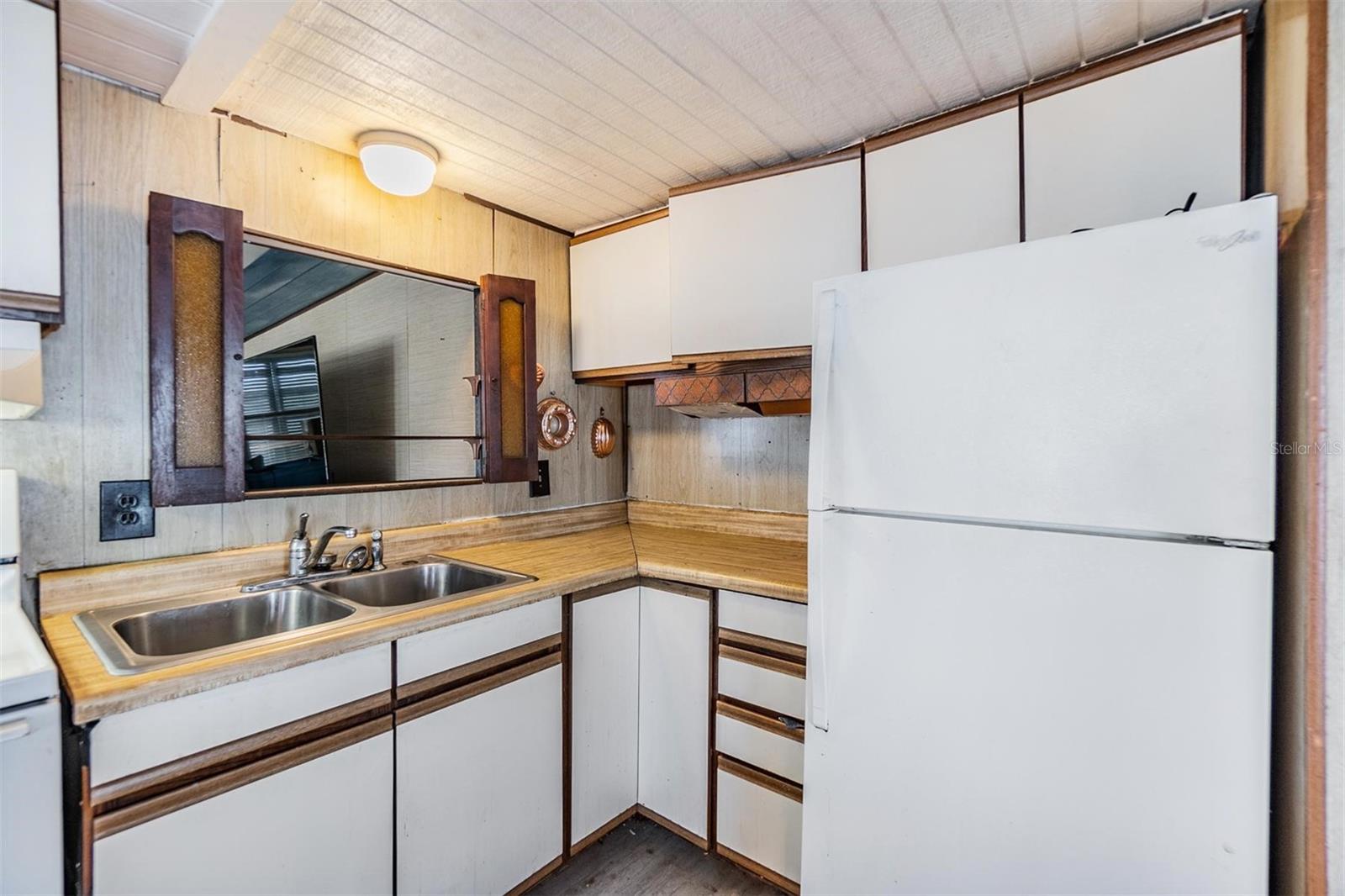 Image 8 of 29 For 5646 Ashen Ave