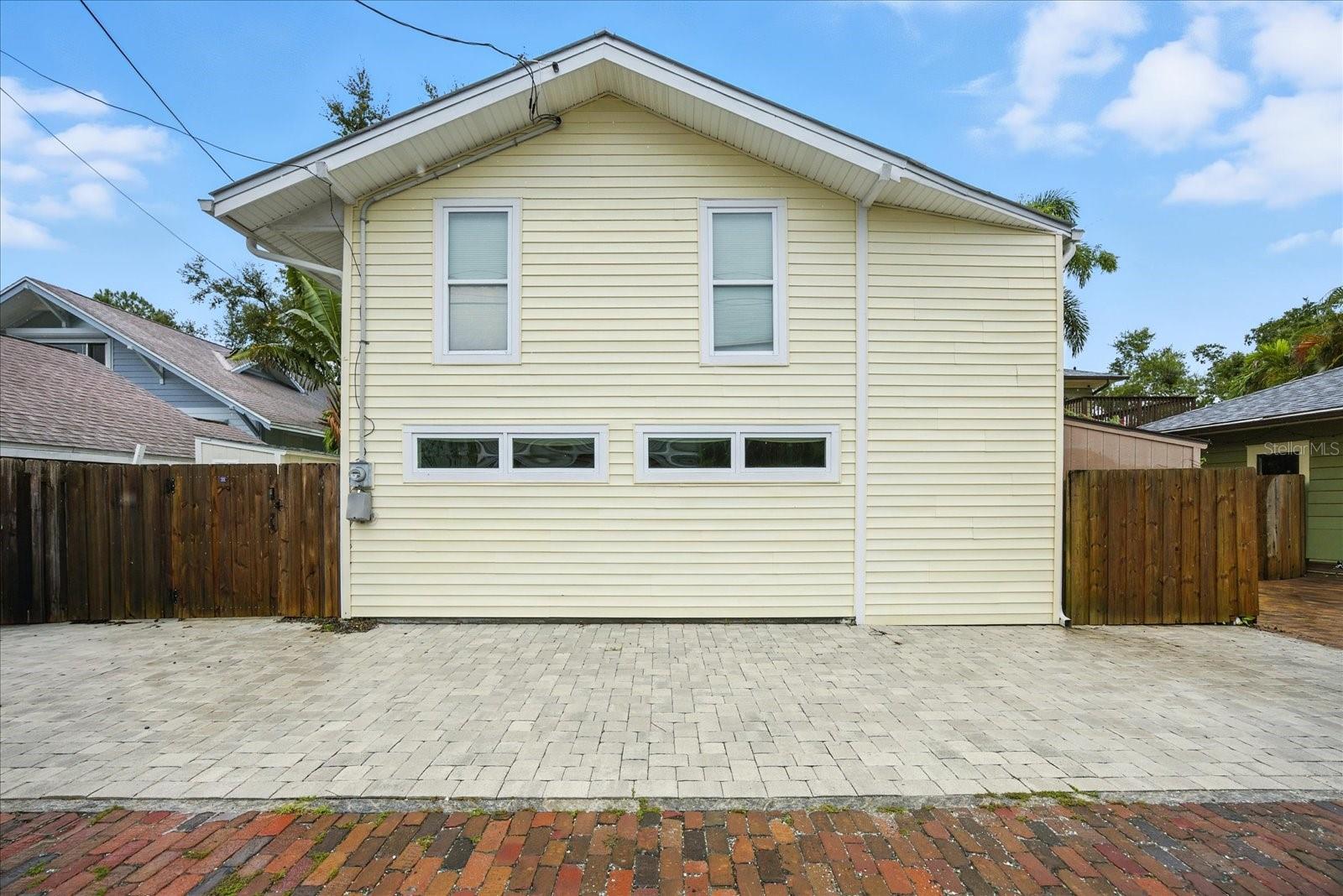 Image 45 of 54 For 221 13th Avenue Ne