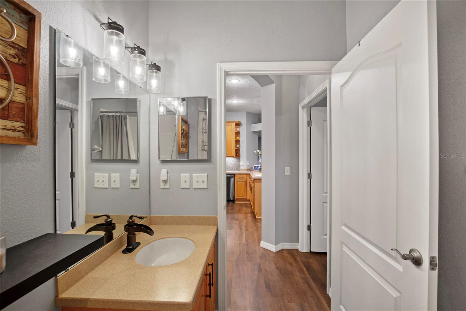 Image 20 of 59 For 7542 Deer Path Lane