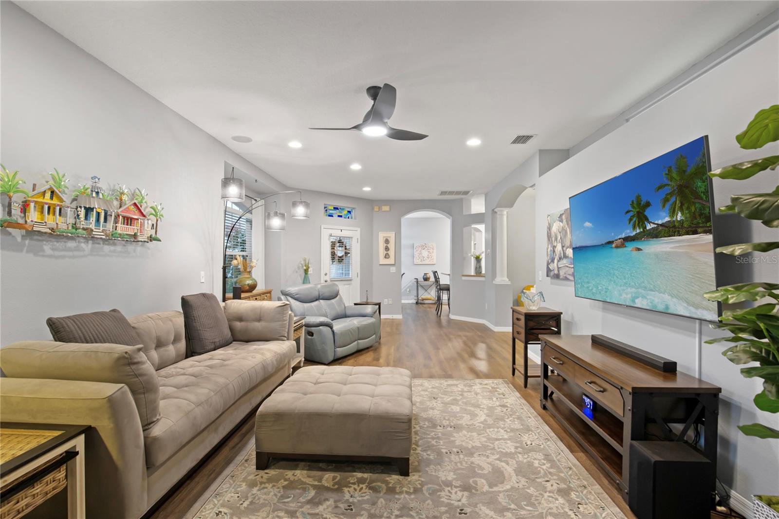 Image 7 of 59 For 7542 Deer Path Lane