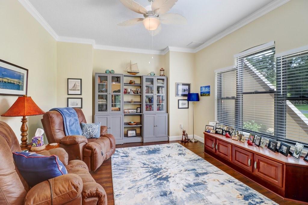 Image 13 of 54 For 8935 Woodleaf Boulevard