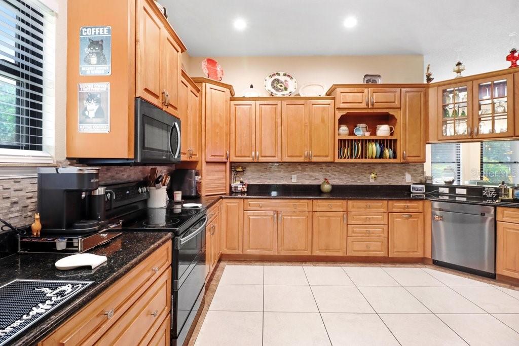 Image 21 of 54 For 8935 Woodleaf Boulevard