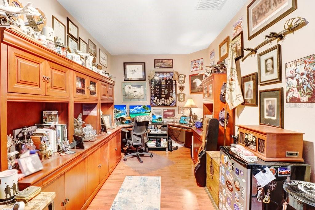 Image 31 of 54 For 8935 Woodleaf Boulevard