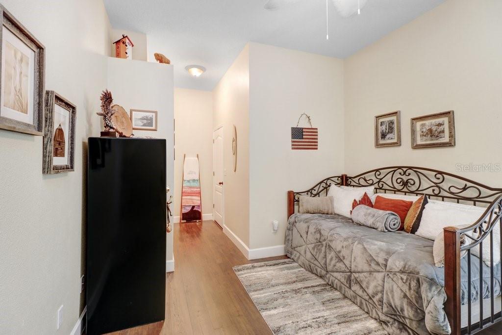 Image 32 of 54 For 8935 Woodleaf Boulevard