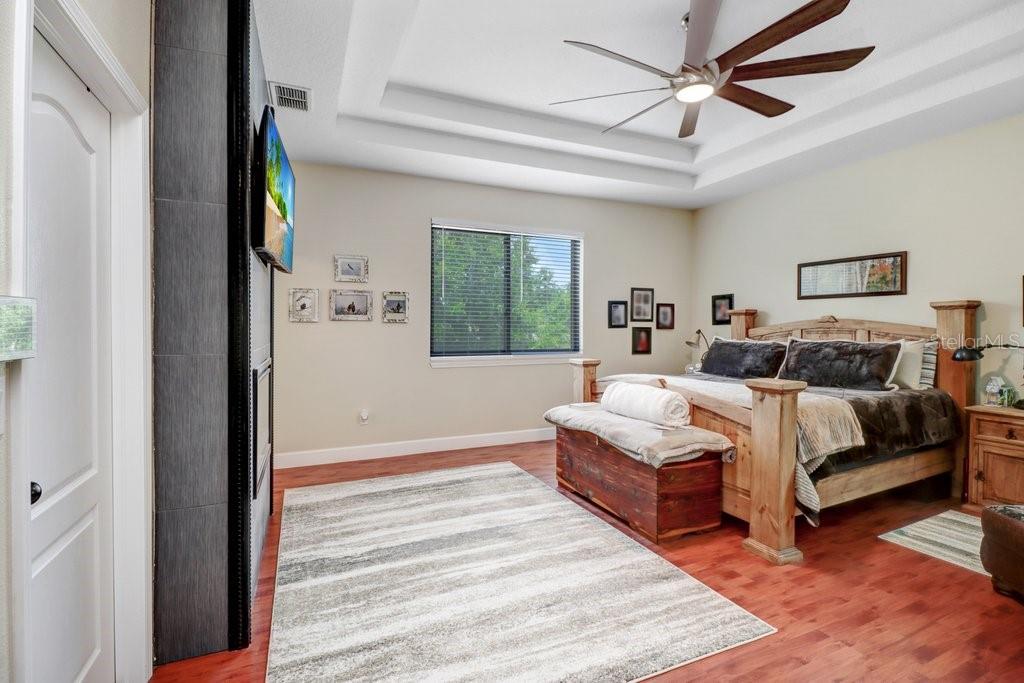 Image 36 of 54 For 8935 Woodleaf Boulevard