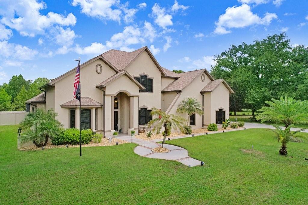 Image 4 of 54 For 8935 Woodleaf Boulevard