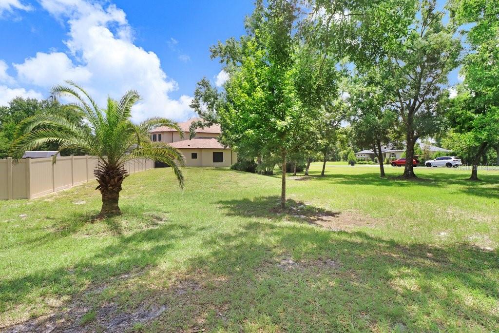 Image 7 of 54 For 8935 Woodleaf Boulevard