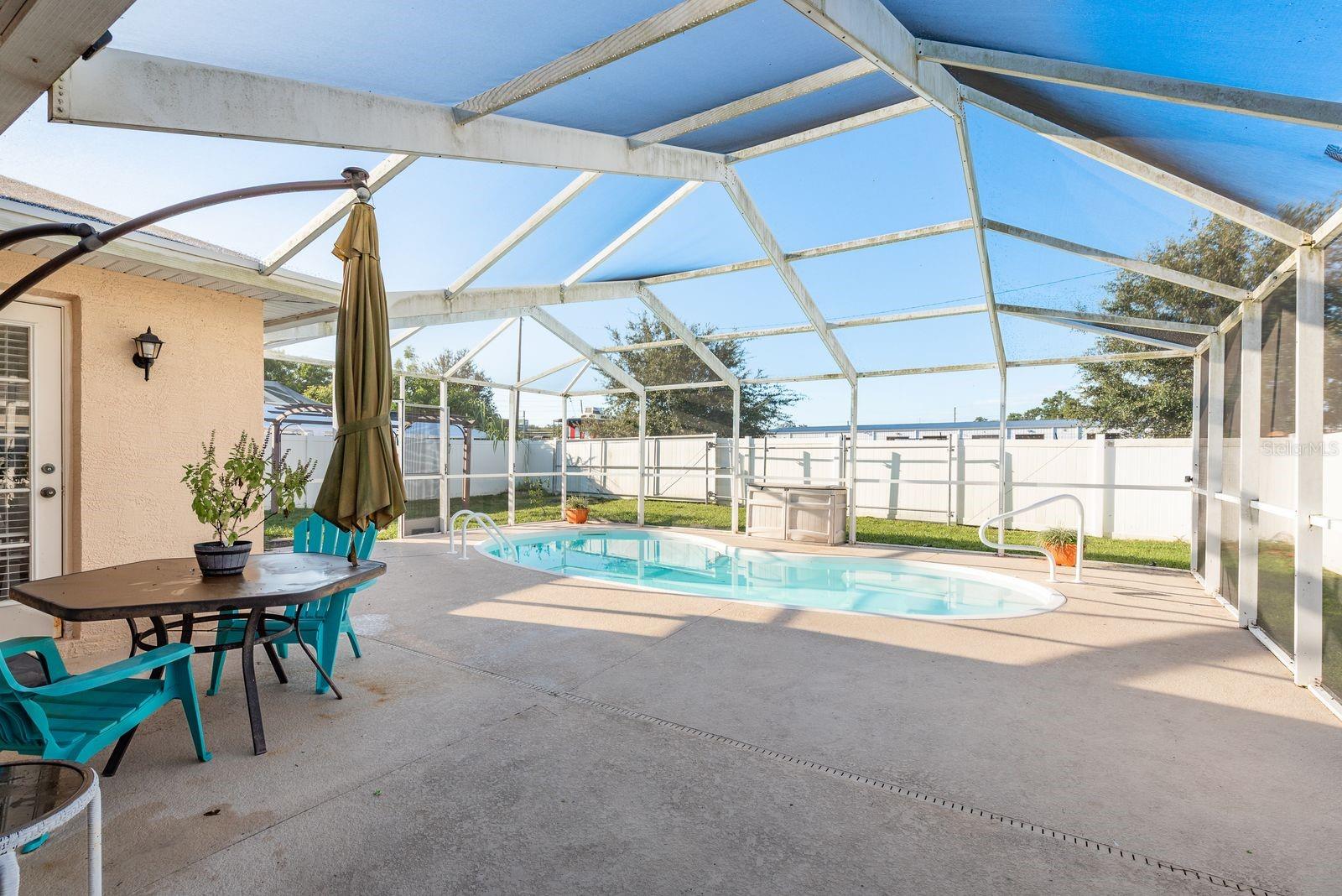 Image 21 of 29 For 7924 Sancho Court
