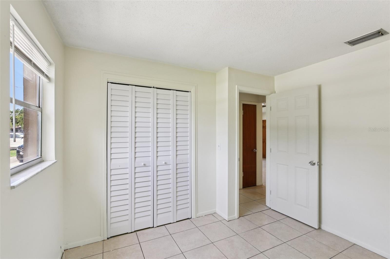 Image 27 of 35 For 2696 South Drive